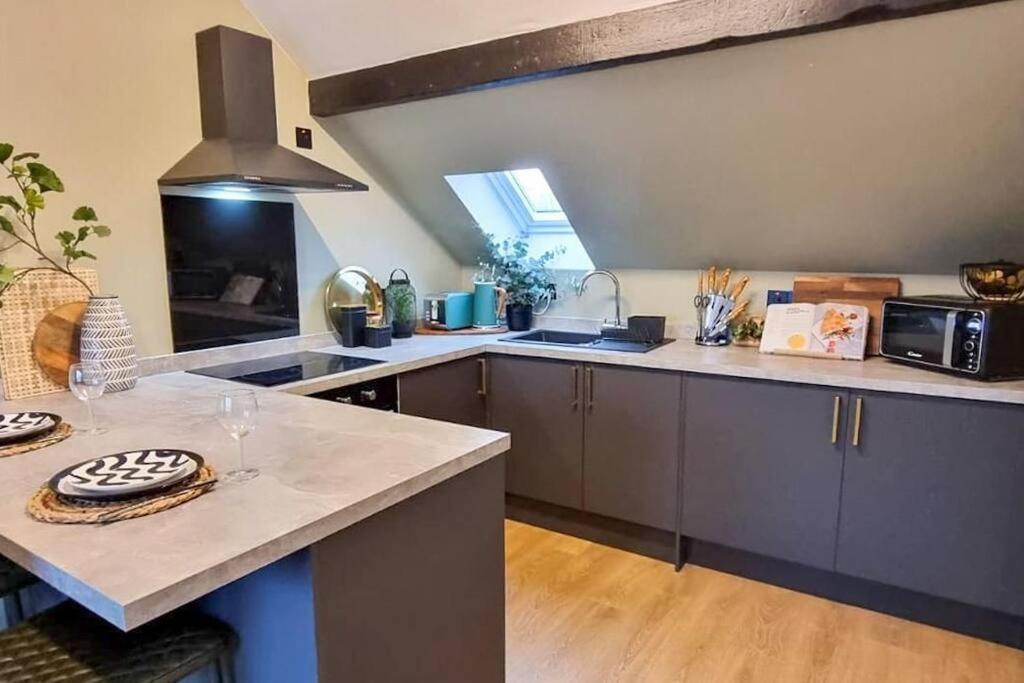Super Stylish Apartment In Urmston Flat 3 Dış mekan fotoğraf